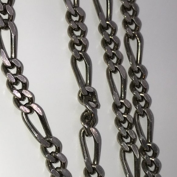 18" Sterling Silver Figaro Chain Necklace - Picture 5 of 5